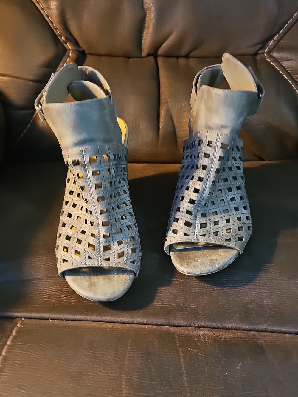 Women's Gray Cutout Peep-Toe Heeled Sandals